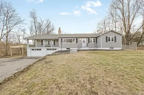 18 Stonykill Rd, Wappinger, NY 12590