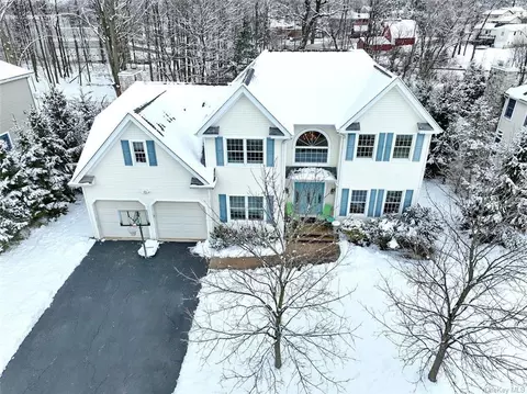 12 Murphy Ct, Orangetown, NY 10913
