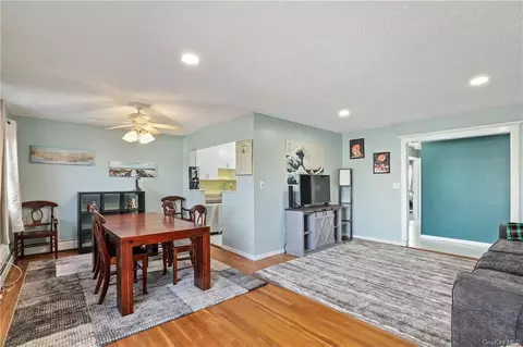 7 Church Ln #G, Clarkstown, NY 10989