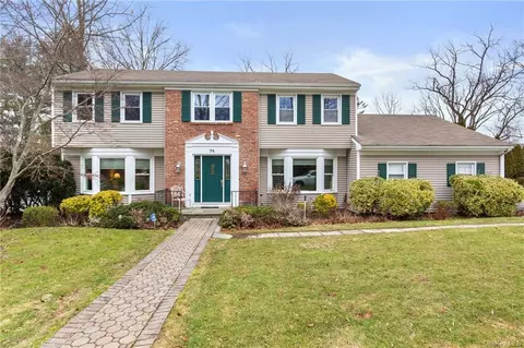 74 Vaneck Dr, New Rochelle, NY 10804