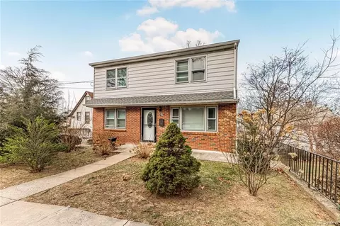 15 Gordon St, Yonkers, NY 10701