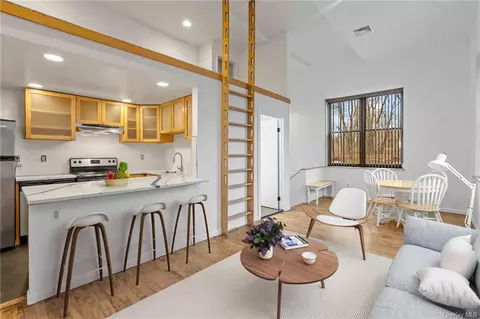 487 South Ave #2, Beacon, NY 12508