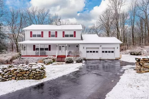 384 Devon Farms Rd, Stormville, NY 12582