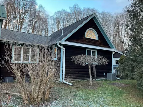 397 Old State Route 82, Taghkanic, NY 12521