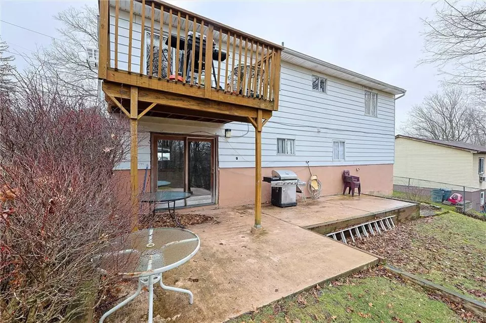 6 Mountain Ave, Middletown, NY 10940 27 Photos Movoto