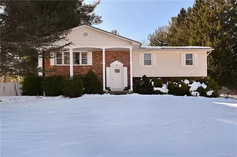 49 Lawrence Pl, Ramapo, NY 10977
