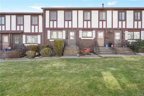144 Buckingham Ct, Pomona, NY 10970