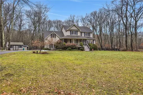 23 Gardiner Park, New Paltz, NY 12561