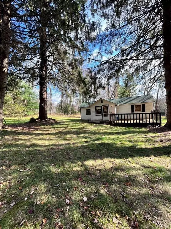 551 Cold Spring Rd, Thompson, NY 12701 | 10 Photos - Movoto