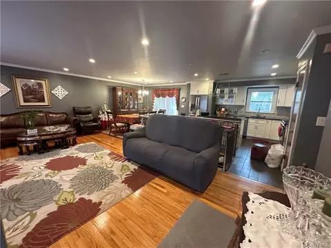 605 Gilbert Ave, Orangetown, NY 10965