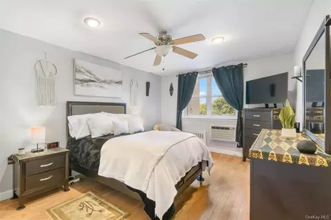 377 N Broadway #202, Yonkers, NY 10701