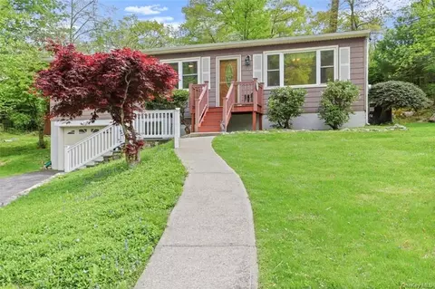 10 Mimosa St, Putnam Valley, NY 10537