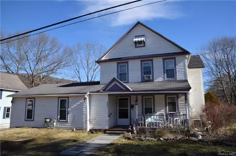 282 Leonard St, Hancock, NY 13783