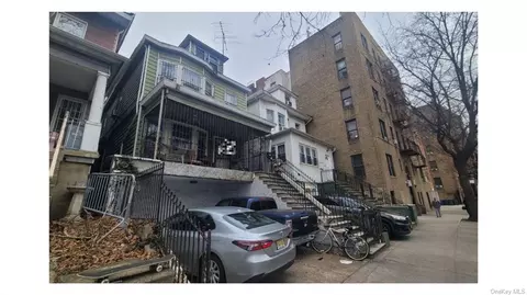 123 Father Zeiser Pl, Bronx, NY 10468