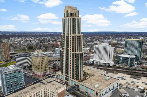 175 Huguenot St #2604, New Rochelle, NY 10801