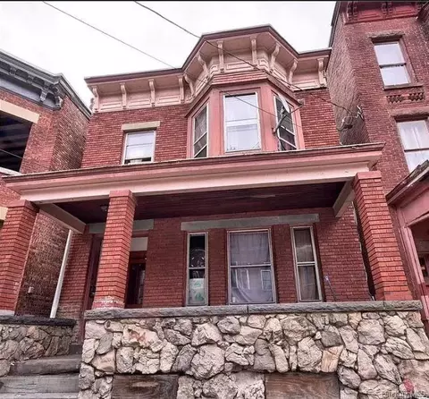 44 Lutheran St, Newburgh, NY 12550