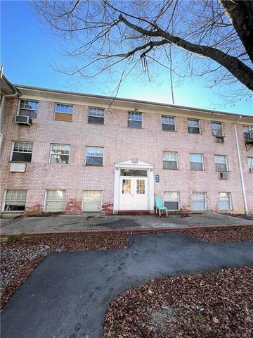 2910 Barclay Mnr, Newburgh, NY 12550