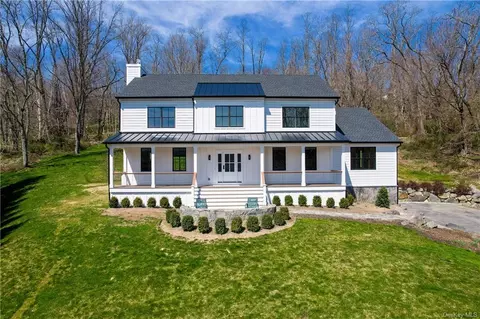 9 Pamela Ln, Lewisboro, NY 10590