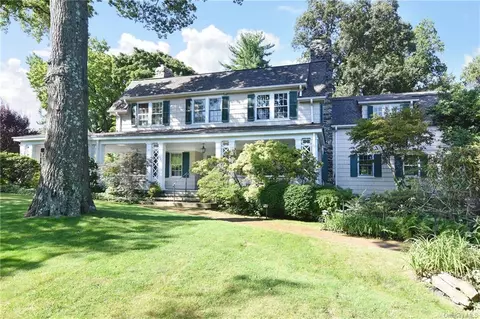 527 Fowler Ave, Pelham, NY 10803