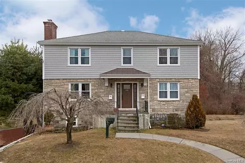 493 Main St E, Harrison, NY 10604