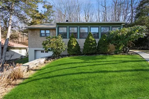 26 Rosehill Ave, Greenburgh, NY 10591