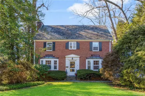 52 Carthage Rd, Scarsdale, NY 10583