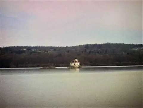 272 River Rd, Esopus, NY 12487