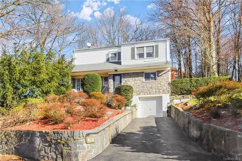 50 Parkway Cir, Scarsdale, NY 10583