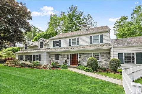 238 Pondfield Rd, Bronxville, NY 10708