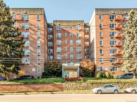 125 Bronx River Rd #7D, Yonkers, NY 10704