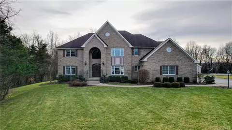 48 Wesley Hill Ln, Warwick, NY 10990