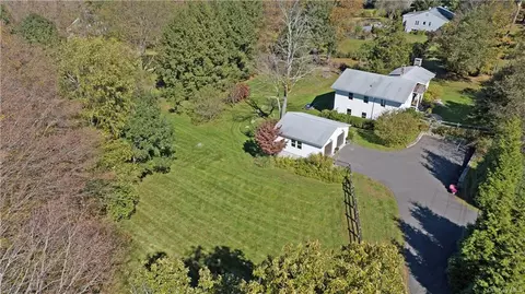 52 Bouton Rd, Lewisboro, NY 10590