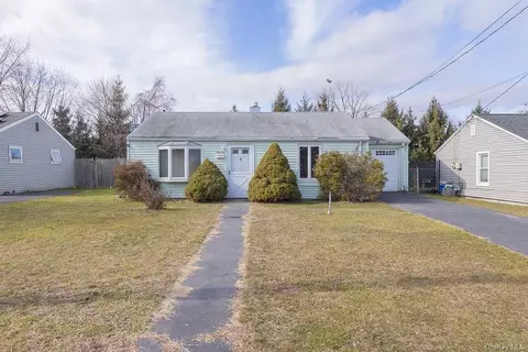 19 N Wayne Ave, West Haverstraw, NY 10993