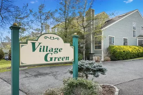 27 Village Grn, Rye, NY 10573