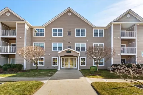 1106 Jacobs Hill Rd, Cortlandt, NY 10567