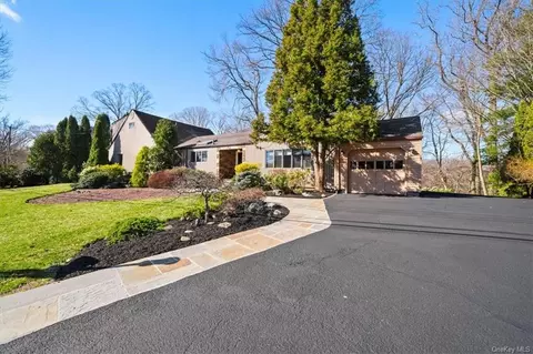 62 Highridge Rd, New Rochelle, NY 10804