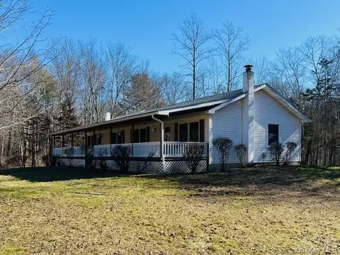 111 Lamoree Rd, Milan, NY 12572