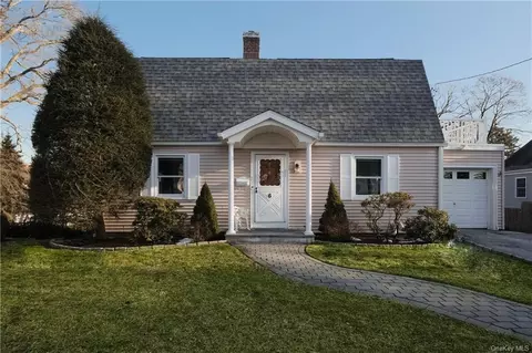 6 Miller Ter, Greenburgh, NY 10607