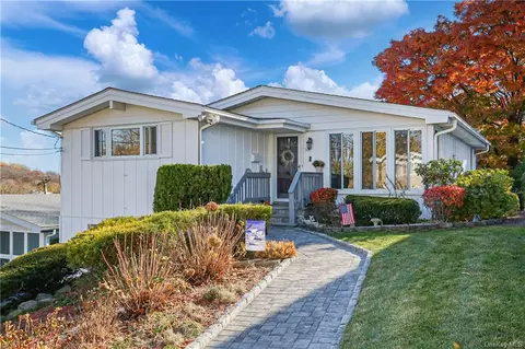 11 Chester Ave, Greenburgh, NY 10523