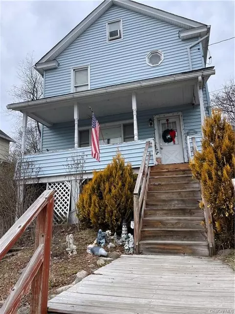 707 Tower Ave, Maybrook, NY 12543