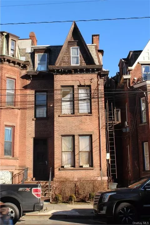 298 Liberty St, Newburgh, NY 12550
