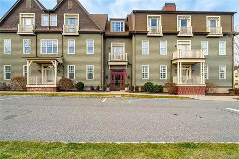 19 Cropsey St #2D, Warwick, NY 10990