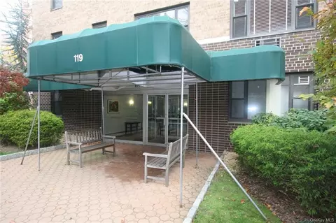 119 E Hartsdale Ave #2E, Greenburgh, NY 10530