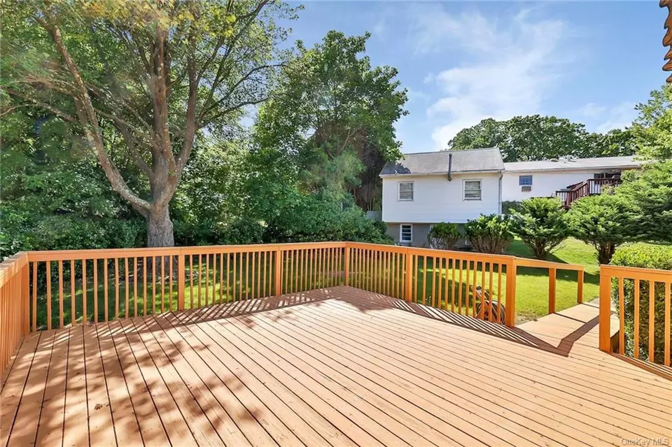 23 Govan Dr, Stony Point, NY 10980 34 Photos Movoto