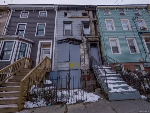 129 Chambers St, Newburgh, NY 12550