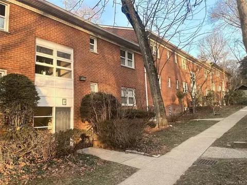 140 N Broadway #E4, Greenburgh, NY 10533