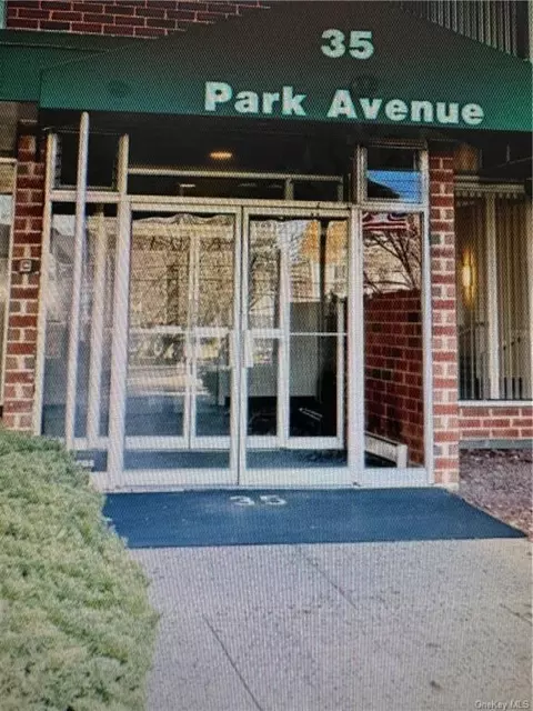 35 Park Ave #1H, Ramapo, NY 10901