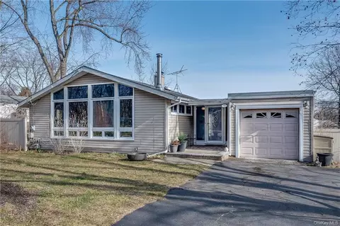 99 Parkway Dr S, Orangetown, NY 10962