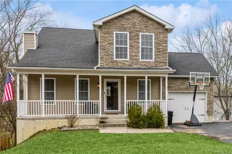 42 Vermont Ave, Clarkstown, NY 10920