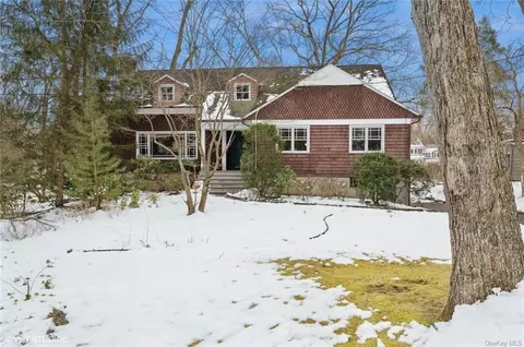 24 Evergreen Way, Mount Pleasant, NY 10591